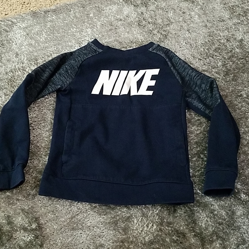 Nike 4t sweater